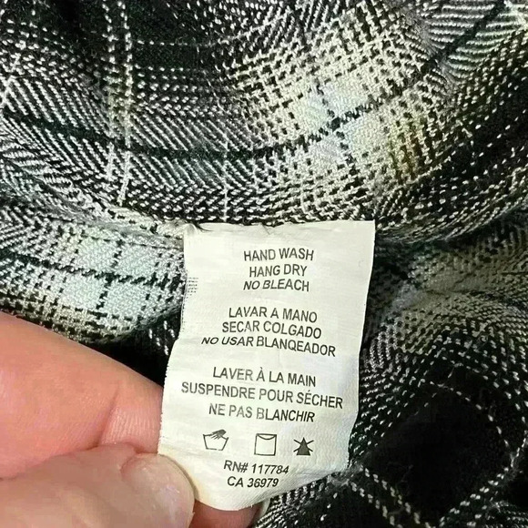 Rails Black and white Button Down Shirt Size XS - Picture 7 of 9